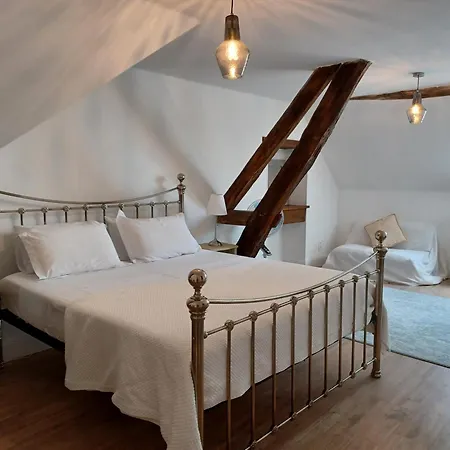 Apartment Large 3 Bedroom In The Grounds Of A Chateau *