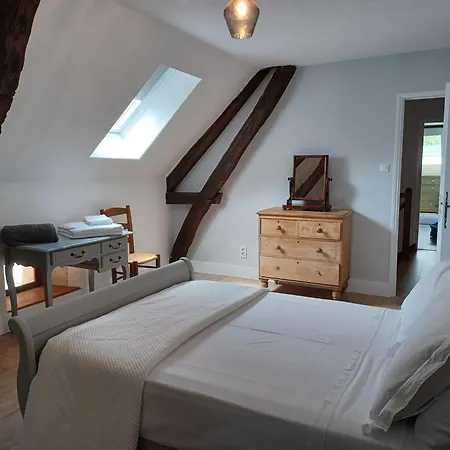 Large 3 Bedroom In The Grounds Of A Chateau Saint-Paul-Lizonne