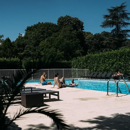 Large 3 Bedroom In The Grounds Of A Chateau Apartment