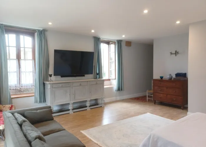 Lejlighed Big 4 Bedroom In The Grounds Of A Chateau *